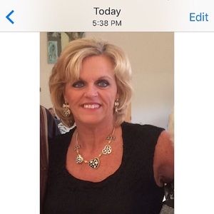 Meet your Posher, Virginia